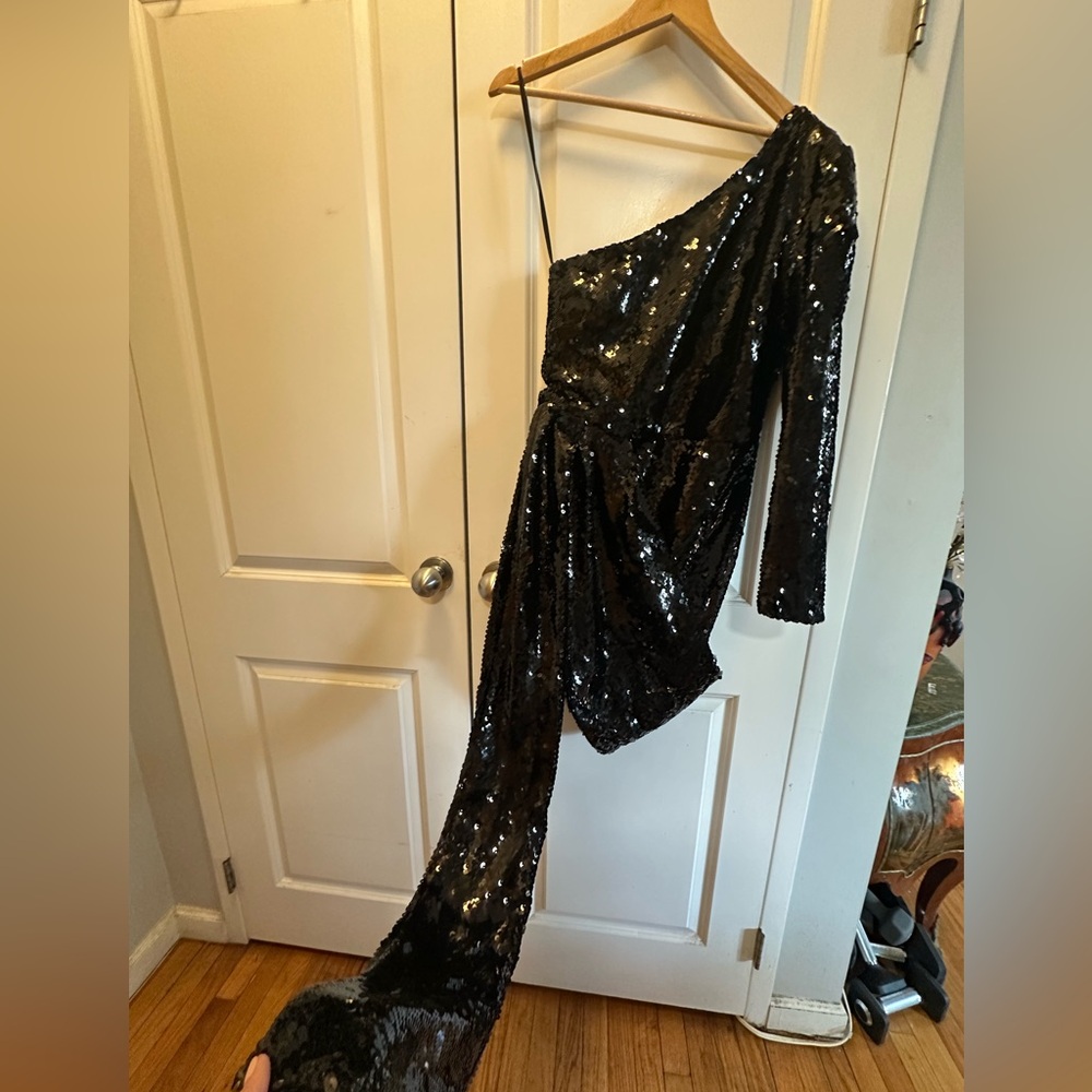 NADINE MERABI Black One-Shoulder Sequin Mini Dress - Picture 4 of 11
